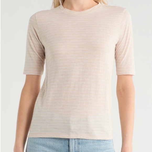 Vince Tops - VINCE women’s t shirt size Medium NWT